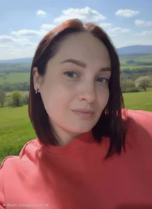Arin-in Public Foto 2