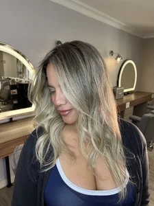 AnnieSinclair Public slika 2