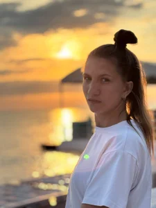 I am! od CaryFernini  3 snímek