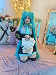 ☆🎤 Miku uwu 🎤☆⁠ de Bj_Chela  4 Imagens