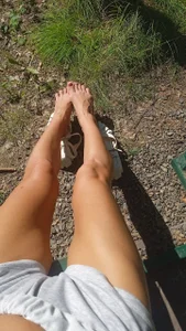 Skinny_Nally: My sexy legs ( 5 фото)