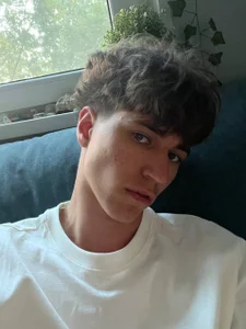 Dima-Cute Public Foto 5