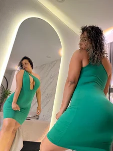 ainaah_ the green dress Hình 2