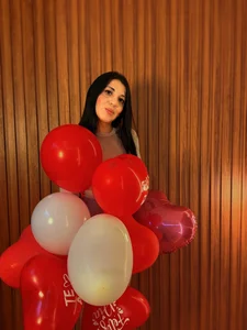 VictoriaHenao Happy valentine´s day ❤️💋 Pic 3