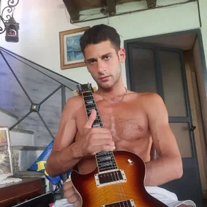 MrTamburine22 Public 사진 2