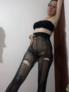 Zdjęcia Valeriana00 pantytoes:  3