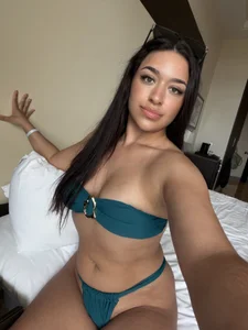 OliviaCatalinaRose New photos / holiday photos 🤍👸🏻 Pic 4