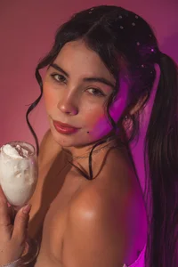 Scarlett_Bunny_ Public Foto 4