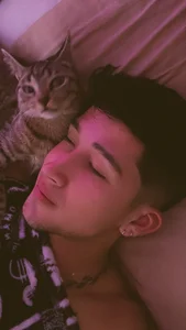 tom_Howard 🐱 사진 2