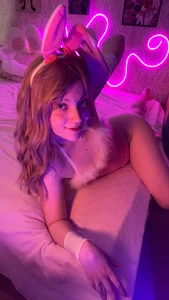 RileyNymph Cute little bunny girl🐇 зображення 4