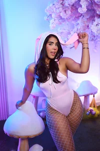 Isabella_dior Some bunny’s feeling naughty… 🐰💋 Pic 2