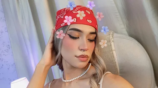 Babyfox_gh: Public ( 2 фото)