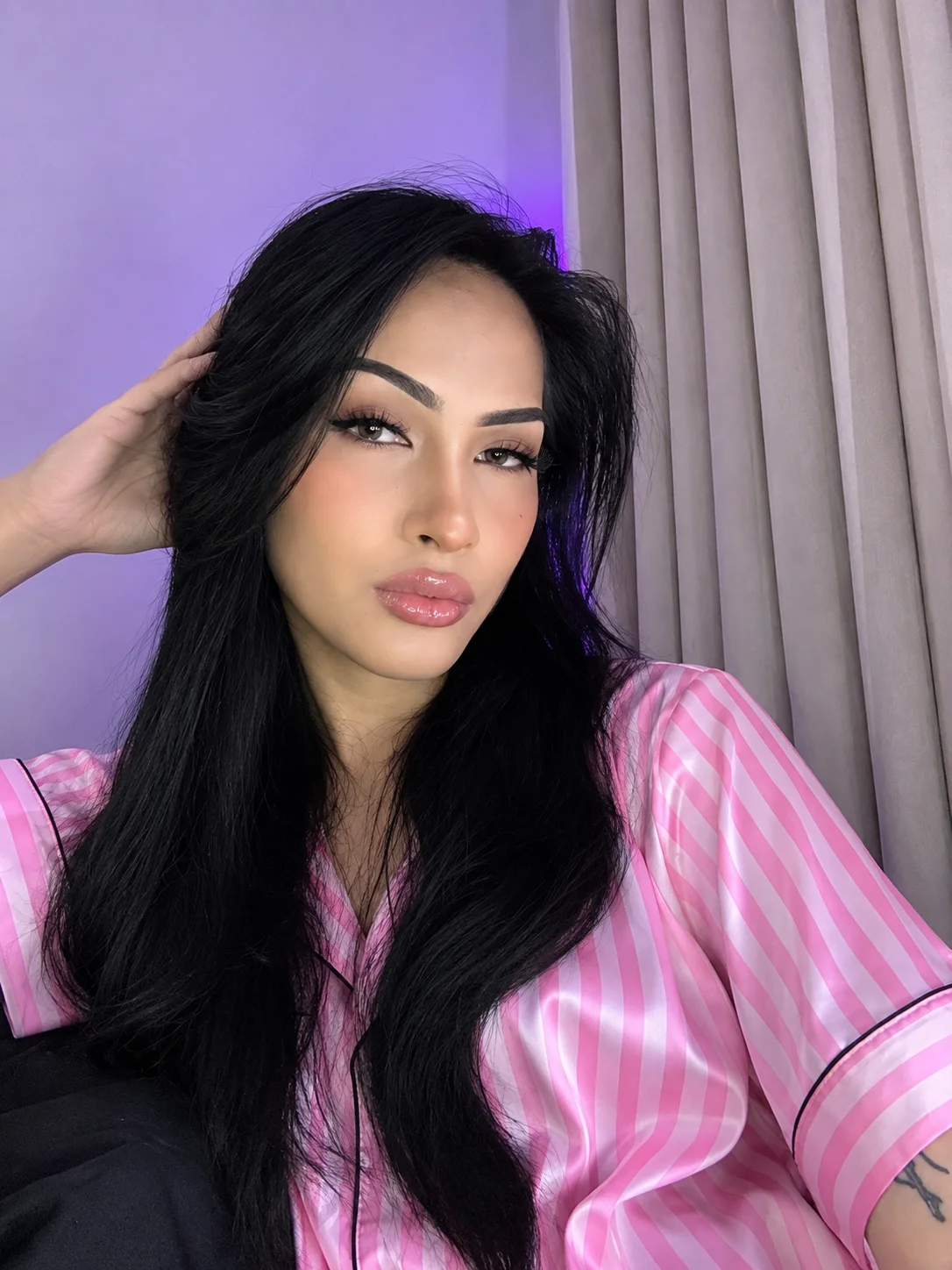 Alicegreenexx Selfies รูป  2