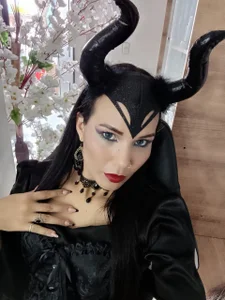 NicolLady Public зображення 7