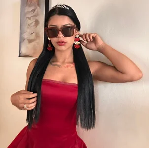 megan_sofiaa_ kullanıcısının good girl albümü -  fotoğraf