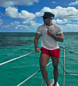 CallumMuscle Gym time Poză