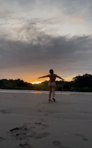 ZoeVelvet Sun, beach and sand ☀️🐚 Immagine  4