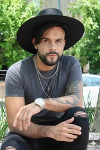 Public de Marinjoe Foto 2