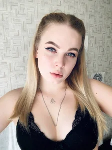 NikaRuby Public Pic 2
