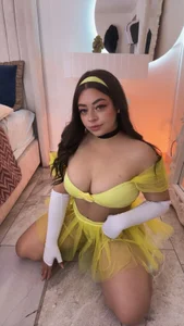 sarah-bonneth Belle’s Secret Desire💛 Pic 2