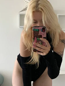 Nerissa_xo A little bit of me Bilde 7