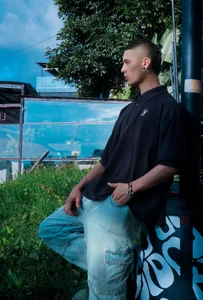 Jefer_rick_ in the air صورة واحدة|Jefer_rick_ in the air صورتان|Jefer_rick_ in the air  4 صور|Jefer_rick_ in the air  4 صورة