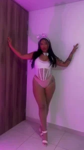 your little bunny 🔥🥵 od melanieecox  snímek