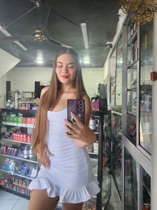 a sunday at the store de rapunzel069  4 photos