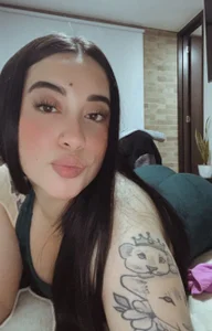 Public de IvySanchez_Pink  4 Imagens