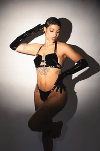 LollaByerSexy Miss!图片