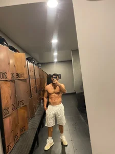 bastian_bigcock 😋 사진 2