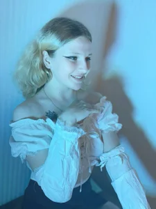 _Velvet_peach_ BLUE VIBE Pic 8