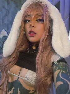I am your lust in evil girl 🍑🔥 de BizzyNoar  4 Imagens