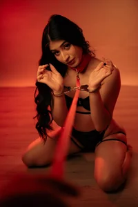 A sweet yet wicked girl de camile_carter  9 Imagens