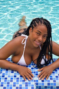 KristineLS sensual dia de piscina Immagine  2
