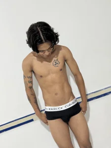 AndyKings_1 Public صورة واحدة|AndyKings_1 Public صورتان|AndyKings_1 Public  2 صور|AndyKings_1 Public  2 صورة