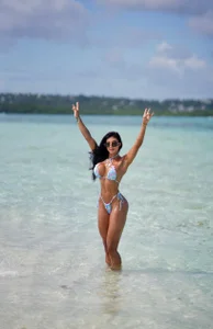 KalaBeckett_ 𝐵𝑖𝑘𝑖𝑛𝑖 👙 사진 6