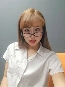 Rebel__Stage Nana Foto 3