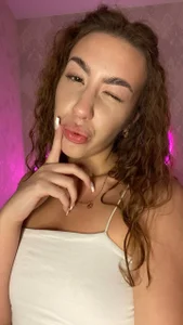 KeilaJeschon Sun-Kissed and Living 💖 Pic 4