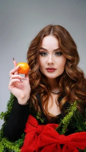 DanaDrake ❤️🎄❤️ Pic 5