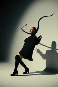 LunaRuso Black minimalism Pic 6