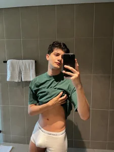 kyron__jobs Public Immagine  3