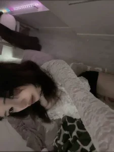 Yumiku Public Poză
