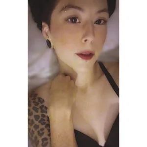 Miss_Mayyy Public  5টি ছবি