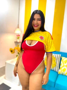 ValeryBliss_💛💙💘THE BEST ASS IN COLOMBIA💛💙💘💋🤭 Bild 2
