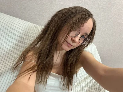 GraceBrawnの· .˚ ༘ Curly hair 🦋⋆｡˚の 6枚の写真