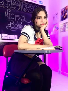 nicky_bonny18 Schoolgirl girl 🎀 Foto 2