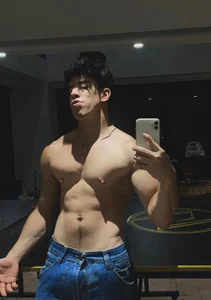 maxxcooper1 YOUR NAUGHTY BOY😈 Foto 5