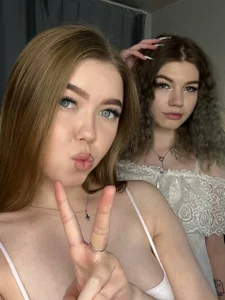 TwixieGuoのPublicの 2枚の写真