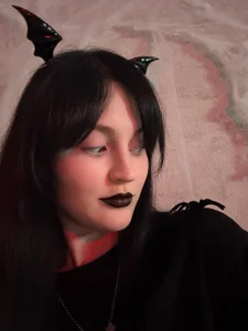 Trick or Tease... Which One Do You Want? od FakeLamb  6 snímek